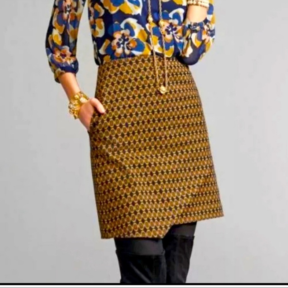 Cabi Standout Medallion Skirt